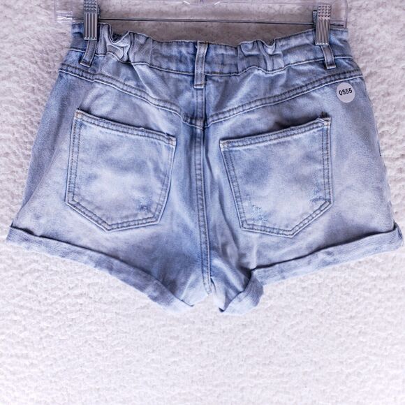 FOREVER 21 Destroyed Button Fly Rolled Cuff Jean Shorts Women Size 28 High Rise - Picture 4 of 7
